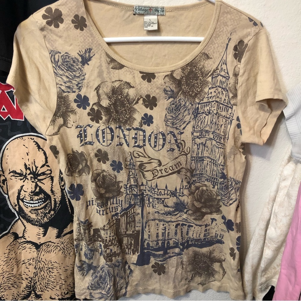 CUTE GRAPHIC TEE L